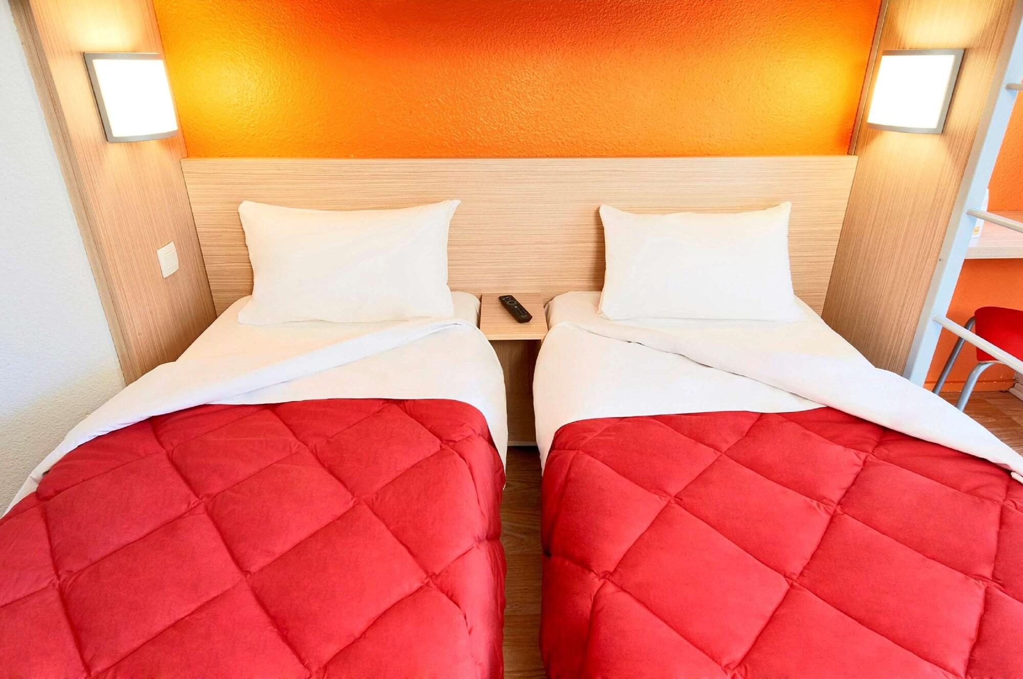 พรีเมียร์ คลาส วีลแป็งต์ - ปาร์ค เด เอ็กซ์โปซิชิยง Hotel วิลล์แป็ง ภายนอก รูปภาพ