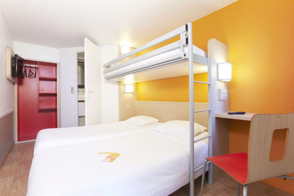 พรีเมียร์ คลาส วีลแป็งต์ - ปาร์ค เด เอ็กซ์โปซิชิยง Hotel วิลล์แป็ง ภายนอก รูปภาพ