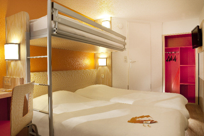 พรีเมียร์ คลาส วีลแป็งต์ - ปาร์ค เด เอ็กซ์โปซิชิยง Hotel วิลล์แป็ง ภายนอก รูปภาพ